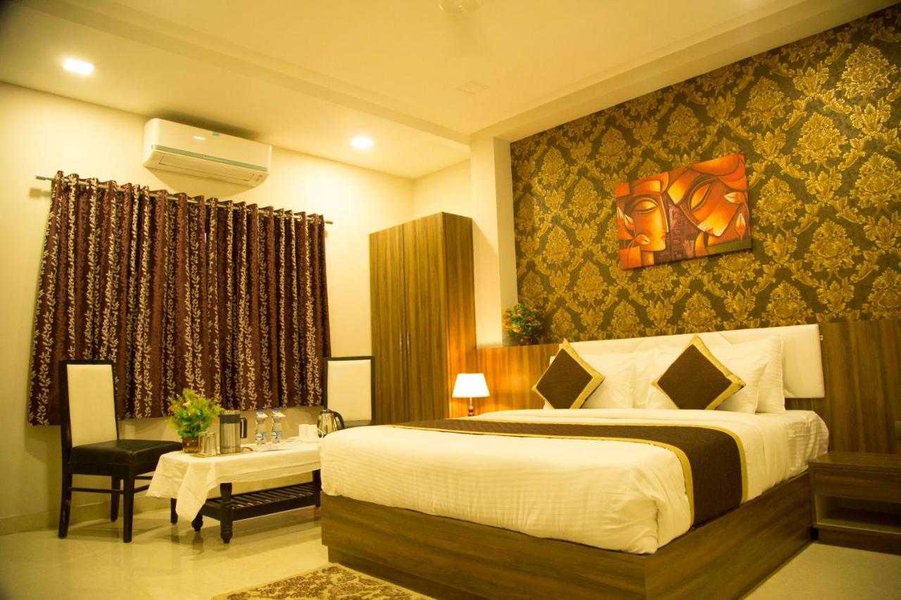 Hotel The Mewar Dabok Ngoại thất bức ảnh