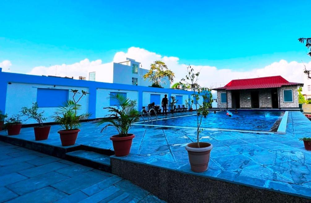 Hotel The Mewar Dabok Ngoại thất bức ảnh